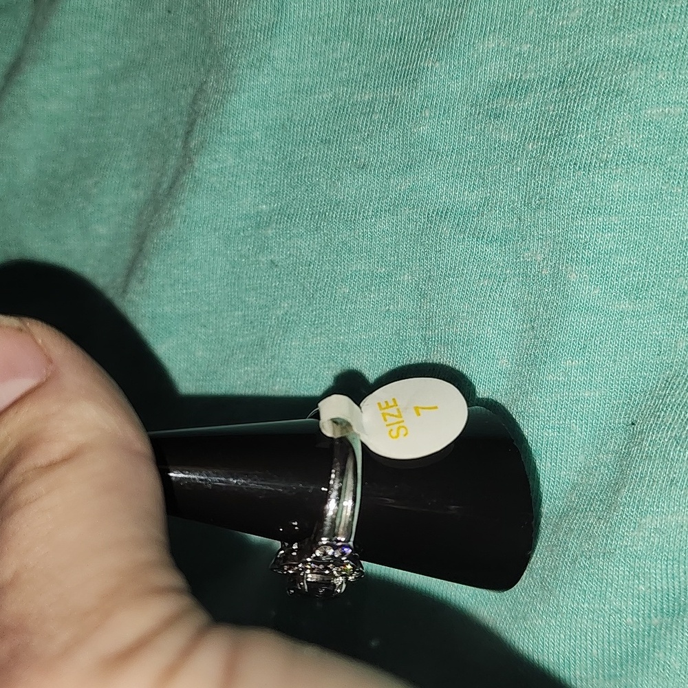 She's A Classic Lab Created Tanzanie Rhodium Plating Size 7 Firm Price Is $36 - Picture 4 of 8